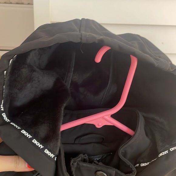 NWT 🔥 DKNY Water Resistant Rain/Snow Jacket ❄️🌨️ - Picture 6 of 8